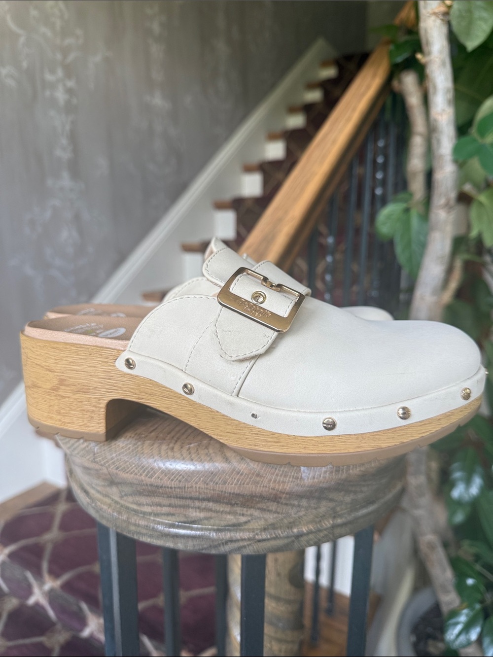 DR SCHOLLS classic clogs cream size 7 good condition - Picture 3 of 11